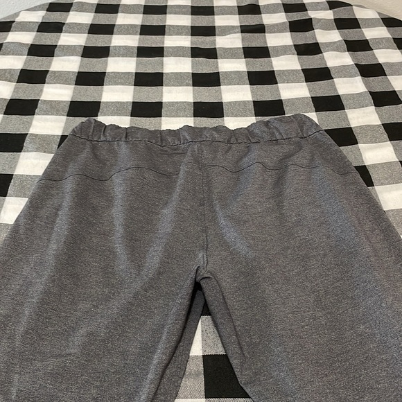 Lululemon On The Fly Pull-On Pant 28" Joggers Heathered Grey Black Sz 10 Stretch - Picture 7 of 16